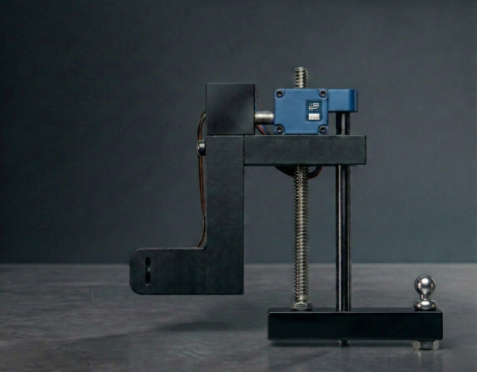 TEK Automated Tow Hitch with microprocessor